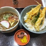 天ぷら和食処 四六時中 - 料理写真:お昼の天丼小麺880円