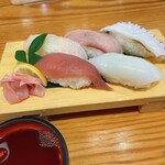 活魚料理一徳 - 夜のお寿司