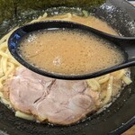 よつ家 - マッタリとした豚骨醤油