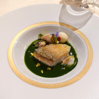 ガストロノミー ジョエル・ロブション - そして、甘鯛に技ありの鱗