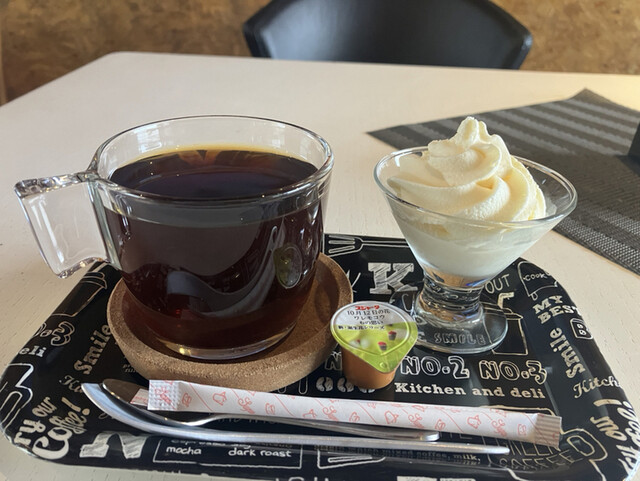 高架下の音村屋珈琲 - 旭川四条（カフェ）の写真