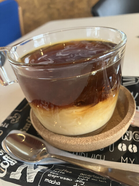 高架下の音村屋珈琲 - 旭川四条（カフェ）の写真