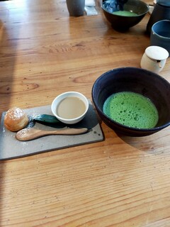 Oomuro Keishokudou - デザートと抹茶、すべての料理に付いてます