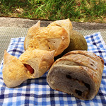 Verde - ウインナーエピ、ラムレーズンとクルミのソフトフランスなど（2013年2月）