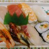 喜多八 - 料理写真:令和5年4月 ランチタイム
にぎりセット 1150円
にぎり寿司7貫、巻物2切れ、赤出汁、フルーツ、アイスコーヒー