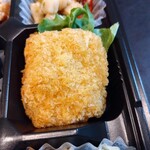 お弁当 かどや - コロッケ