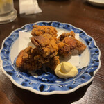 飯・酒場 コマメヤ - 鶏の唐揚げ 400円