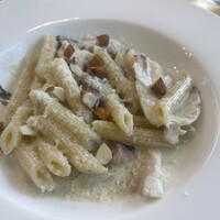 ブラカリイタリア料理店 - 