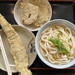 うつ海うどん - 冷かけ小270円＋筍の天ぷら＋穴子の天ぷら＝合計610円