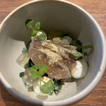 IZA - 青魚料理、ニシンのスモーク、ウド、菜の花、昆布茶の寒天、ヨーグルトのスモーク