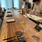 IZA - 美しいカウンターテーブル