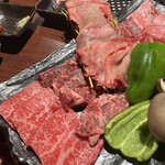 Akagyuuyakiniku To Basashi Tabetomo - 