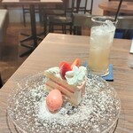 Orso Bianco - ■いちごのショートケーキ
            ■有機生姜シロップのジンジャーエール