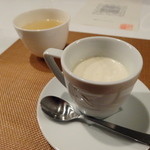 レンゲ - 知多半島　あさりのポタージュ