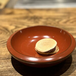 温石 - 薄皮どら焼き。