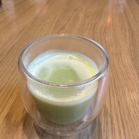 Tinc gana - ❷そら豆とカツオ出汁のスープ。