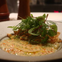 IZA - ホワイトアスパラガスのソテー サワークリームソースアップ