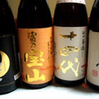 全国から集めた地酒や本格焼酎をリーズナブルにラインアップ☆