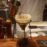 IZA - シェフがペーパードリップで淹れてくれます (〃^▽^〃)