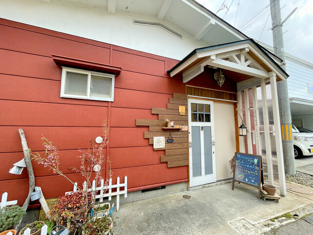 鶴岡の隠れ家カフェ「mamakoto cafe kukupopo」- 手作りスイーツとくつろぎ空間