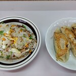 珍三 - 餃子 3個・ミニチャーハン
