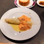 三和 - ホワイトアスパラにパルメジャンチーズ、スクランブルエッグにサマートリュフ