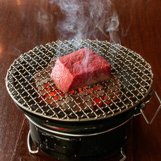 Specially selected Kuroge Wagyu beef that fills your mouth with the rich flavor of Wagyu beef