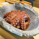 鮨 三心 - 明石のたこ。とても美味しく仕上げられます。