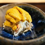鮨 三心 - 毛ガニとウニ、三杯酢で。