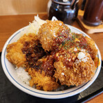 Katsuya - 鶏だんごとチキンカツの合い盛り丼～☆