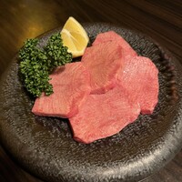 焼肉一頭両騨 町田本店 - 