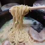 博多ラーメン 幸一 - 細いストレート麺