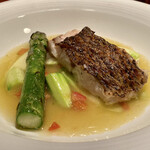 蒼 - さかな人 長谷川さんより 神経締め くろむつ アクアパッツァ仕立て
      グリーンアスパラは北海道ジェットファームの長谷川さんから、くろむつはさかな人長谷川さんから、長谷川さん繋がりの料理もめちゃ美味しい♪