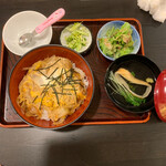 うなぎ大井川 - 玉子丼　840円