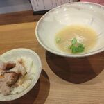 ジャパニーズ ラーメン 五感 - 