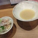 ジャパニーズ ラーメン 五感 - 