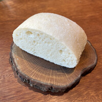 ダ ゴトウ - パンおかわりは120円らしい
