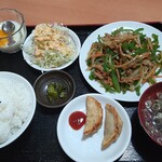 中華食府 - 【 青椒肉絲定食 】 ９８０円 （ 税別 ）
