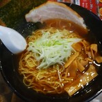 麺屋 志乃助 - 比内地鶏のしょうゆらーめん680円(大盛)+100