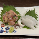 金町製麺 - スミイカの刺身と豊後アジのなめろう　各430円