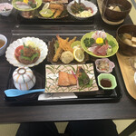 魚六 - 日替わり定食　1300円