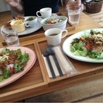 ニコライス　880円