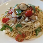 カプリチョーザ - weekly lunch バジリコとモッツァレラチーズのペペロンチーノ