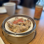 添好運 新宿サザンテラス店 - スペアリブの豆鼓蒸し