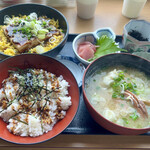 Hamakko Shokudou - まぐろトロステーキ丼1650円
                        カニ汁変更＋330円