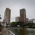 カナルカフェ - 飯田橋駅方向