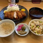 Tonkatsu Tamafuji - 熟成ロースカツ定食（1,190円）