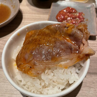 焼肉うしごろ 新宿三丁目店 - 