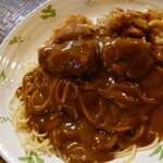 カレン - ジャンボチキン カレースパゲッティ(850円)