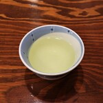 Nihonshu To Teuchi Soba Rikyouan - 冷たいお茶？